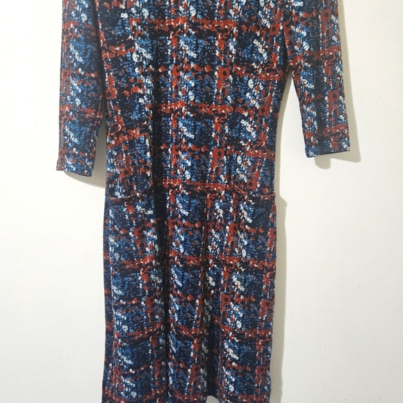 Miss Finch Midi Dress - Picture 6 of 7